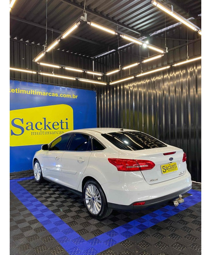 Ford Focus 2.0 TITANIUM FASTBACK 16V FLEX 4P POWERSHIFT