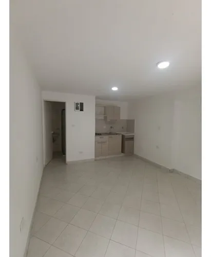 Se Vende Local Comercial/apartaestudio En Bombona