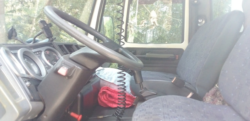 Imagem 4 de 6 de Ford Cargo 815e