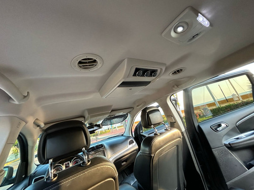 Dodge Journey 2.4 Sxt 7 Pasajeros At