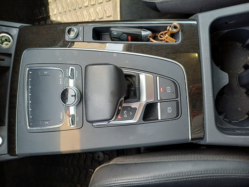 Audi Q5 2.0 L T Elite Dsg