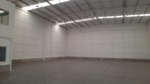 Bodega De 654 M2 / Miraflores - A.vespucio Norte