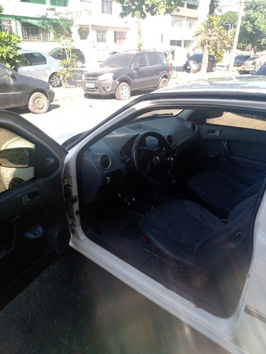 Imagem 9 de 13 de Volkswagen Gol 2009 1.0 Total Flex 3p