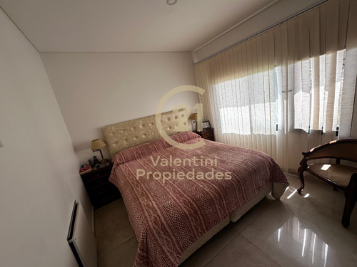 Casa En Venta En Barrio Santa Rita , Corredor Canning