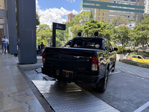 Toyota Hilux 4.0 Grs
