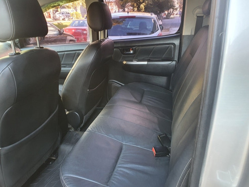 Toyota Hilux 3.0 Cd Srv Cuero 171cv 4x2 - E4 2015