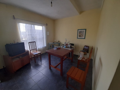 Imagen 3 de 7 de Casa En Cerdeña 6956 Esq. Varsovia. U$s59000