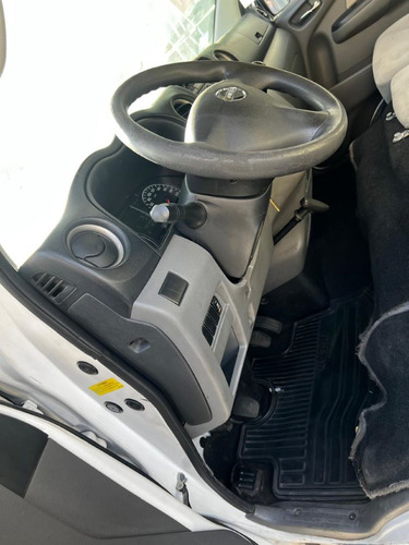 Nissan Urvan 2.5 15 Pas Ampliapack Seg Die Mt