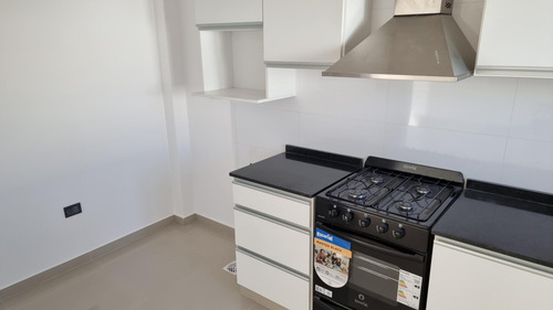 Imagen 11 de 30 de Duplex A Estrenar