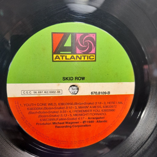 Imagem 5 de 8 de Vinil Lp Skid Row 1989 Com Encarte Bom Estado.
