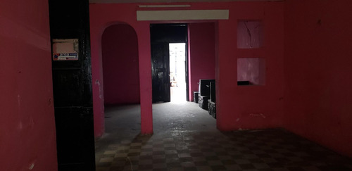 Imagen 8 de 11 de Balcarce Al 800 Excelente Para Bar O Confiteria