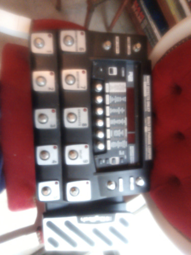 Pedalera Digitech Rp1000 En Caja Y Manual En Español Negro (Usado)