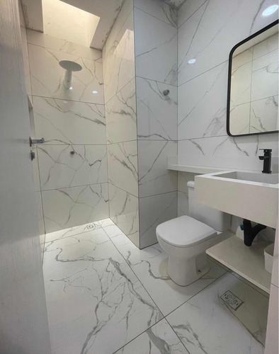 Casa Com 2 Quartos E 1 Banheiro 1 Garagem 1 Lavanderia