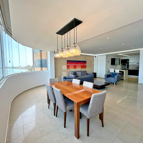 Apartamento De Lujo Con Vista Al Mar En El Conjunto Residencial Karla Valentina