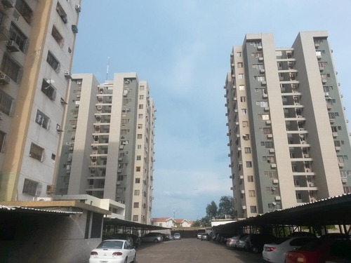 Imagen 4 de 14 de Apartamento En Alquiler En Maracaibo Cerca De Universidad