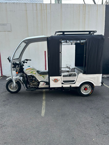 Mototaxi. 200cc Nuevo Mod 2025 Marca Sunl