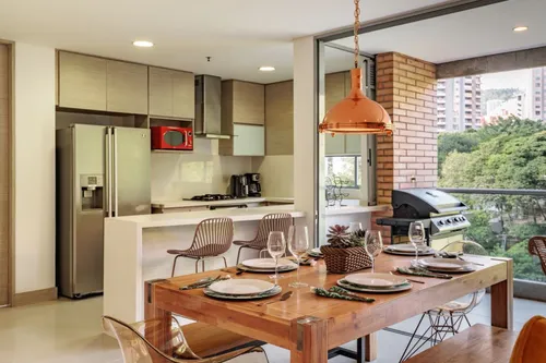 Apartamento En Arriendo En Provenza. Cod A15650
