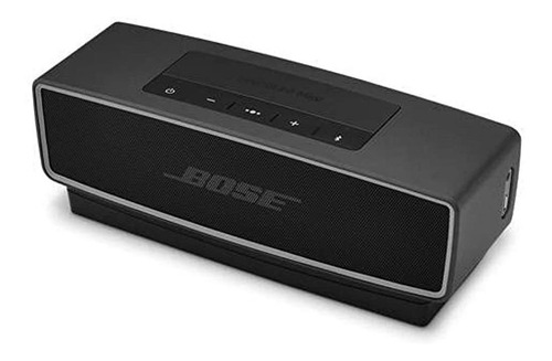 Imagen 2 de 5 de Parlante Bose SoundLink Mini II Special Edition portátil con bluetooth triple black 100V/240V