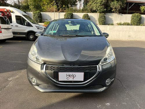 Peugeot 208 Premier 1.2 MT