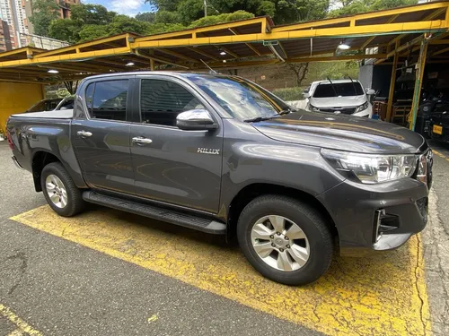 Toyota Hilux 2.8 Srv Diesel At 4x4 2020