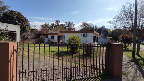 Imagen 2 de 28 de Casa 3 Ambientes Venta Ituzaingo Gran Lote Garage