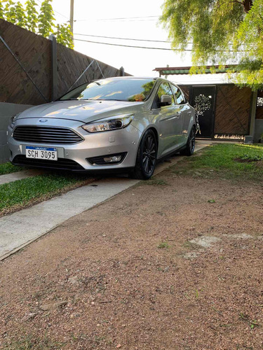 Ford Focus Titanun 2.0