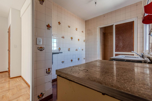 Venta Departamento Flores 3 Ambientes. Vigilancia