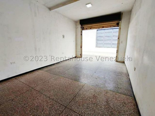 Imagen 21 de 30 de *** Estrategico Local En Alquiler** Centro Este**17 Mts** Rodeado De Comercios+panaderias**l.t** 0412+.056.+03.+76/# /co/-di/-go/ 23-17896