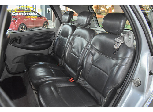 Renault Scenic 1.6 AUTHENTIQUE 16V FLEX 4P MANUAL