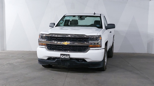 Chevrolet Silverado 1500 4.3 1500 CAB REG F V6 AT