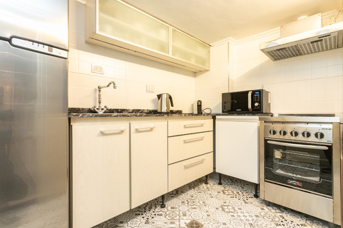 Departamento Piso Estilo Frances 160 Metros Reciclado -zona Plaza San Martin- Retiro- Prox Puerto Madero -ideal Inversor Equipado Renta Temporaria.