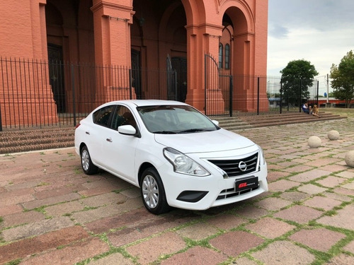 Nissan Versa 1.6 Advance 2015 (( Gl Motors )) Financiamos!