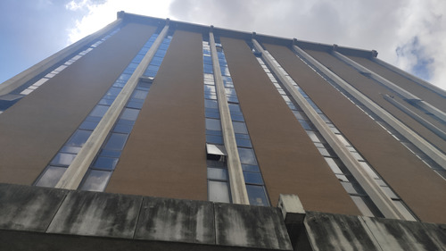 Oficia En Venta 67m2 La Urbina, Caracas