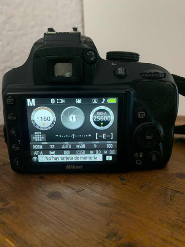 Cámara Nikon D3400 Reflex