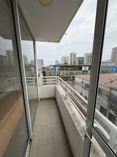 Departamento En Venta De 1 Dorm. En Iquique