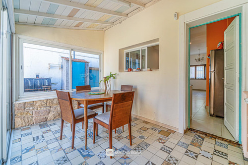 Venta - 2 Casas Con Gran Parque Y Pileta - Zona Pompeya