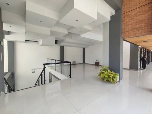 Locales En Arriendo Veredad Don Diego 643-8292436