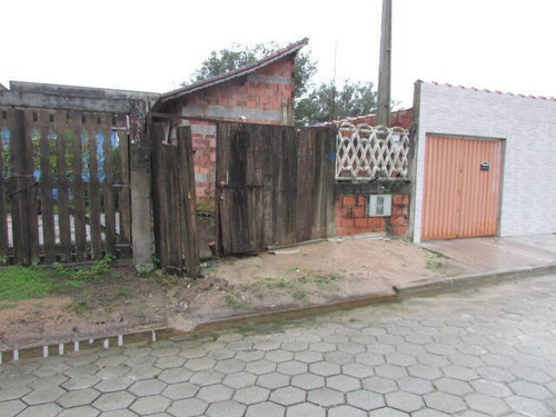 Imagem 2 de 13 de Casa Semi Acabada Em Mongaguá - 1072
