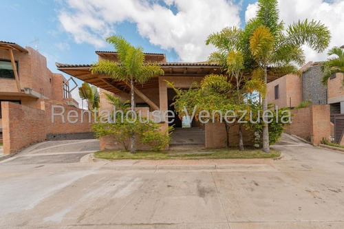 Casa En Venta En La Hatillana, El Hatillo.