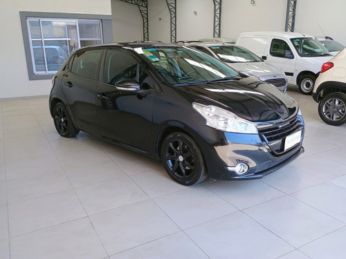 Peugeot 208 1.5 Allure Touchscreen