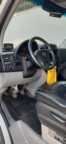 Mercedes Benz Sprinter 415 (executiva) 16 Lugares