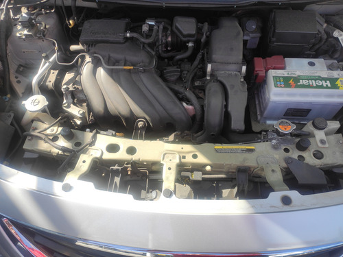 Nissan Versa 1.6 16v Sl Flex 4p