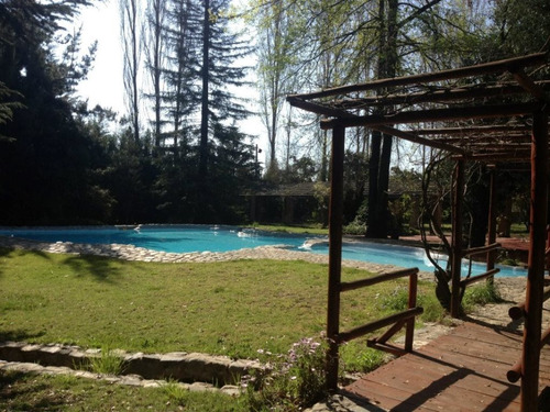 Centro De Eventos En Sector El Principal Pirque