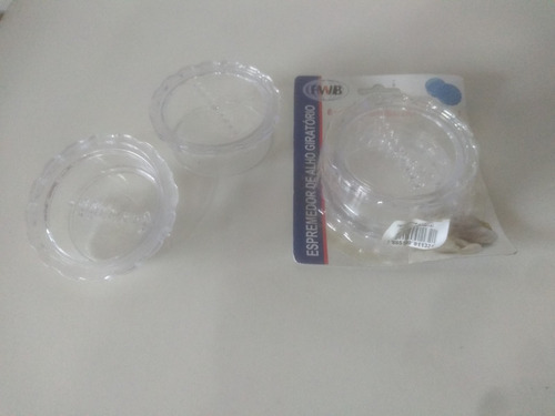 Imagem 3 de 4 de Kit 15 Espremedor De Alho Giratório Transparente Prático Fwd