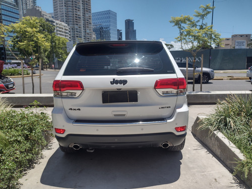 Jeep Grand Cherokee 3.6 Limited 286hp Techo + Llantas 18