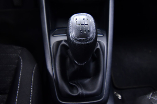 Imagen 10 de 15 de Kia Rio 2020 1.6 Sedan L Mt