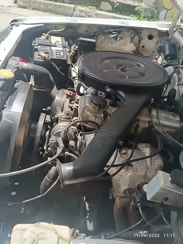 Mazda B2000 2.0 B2000