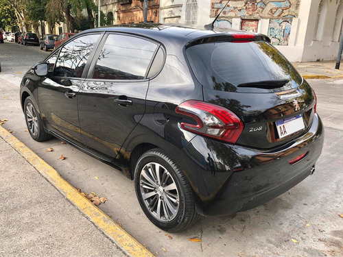 Peugeot 208 1.6 Allure Touchscreen Techo