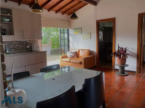 Casa Finca Con Cancha De Futbol(mls#248541)