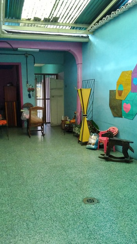 Imagen 2 de 14 de Casa Céntrica Los Teques
